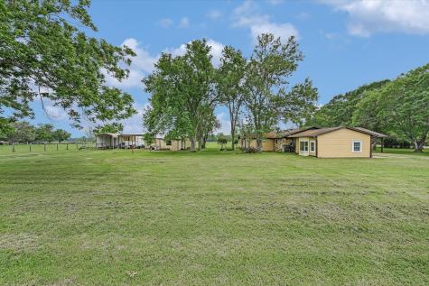 835 Jones Street Smithville TX 78957