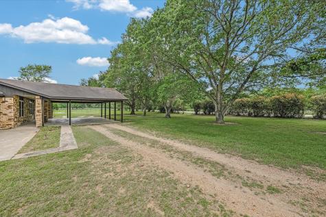 835 Jones Street Smithville TX 78957
