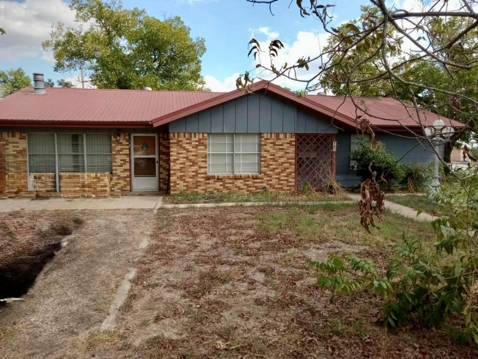 709 W 11th Street Elgin TX 78621