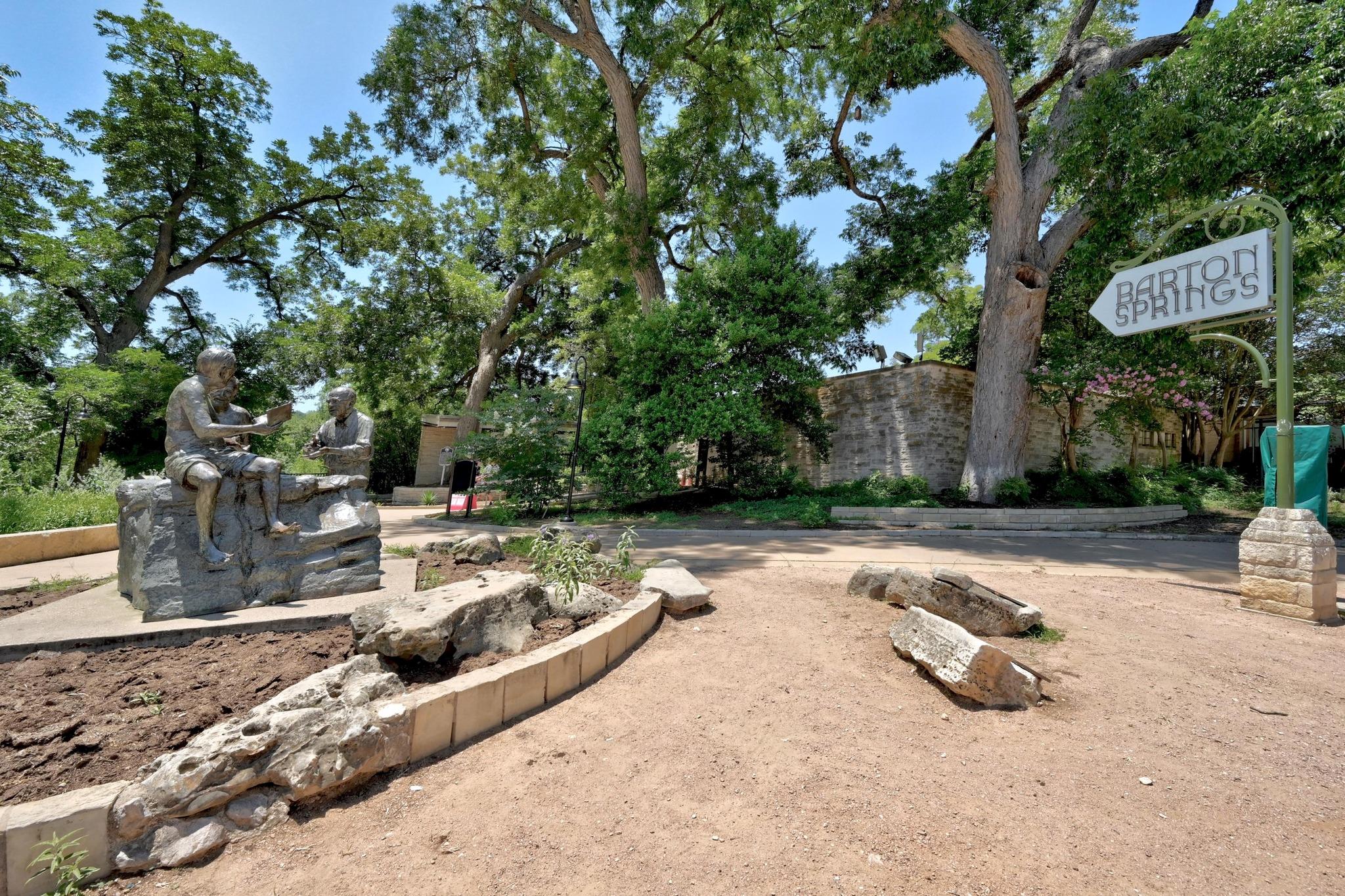 3105 Crestvale Drive Austin TX 78704