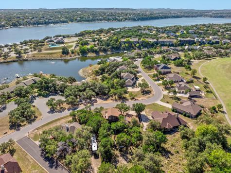 302 Venture Boulevard S Lago Vista TX 78645