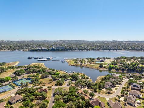 302 Venture Boulevard S Lago Vista TX 78645