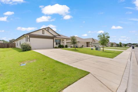 215 Bunting Lane Bertram TX 78605