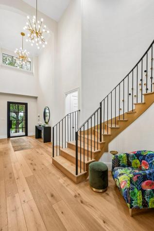 449 Santaluz Lane Austin TX 78732