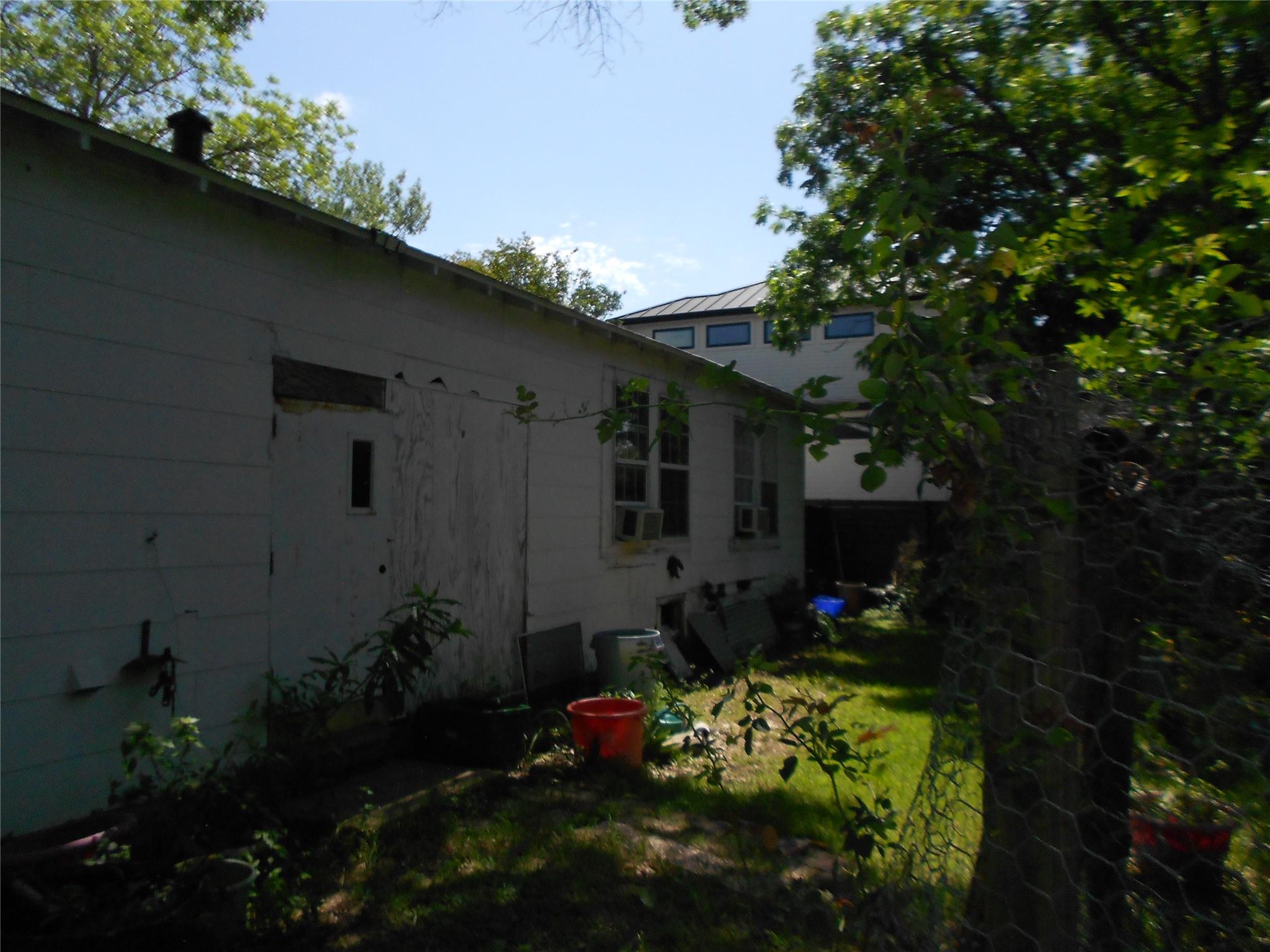 1405 Karen Avenue Austin TX 78757