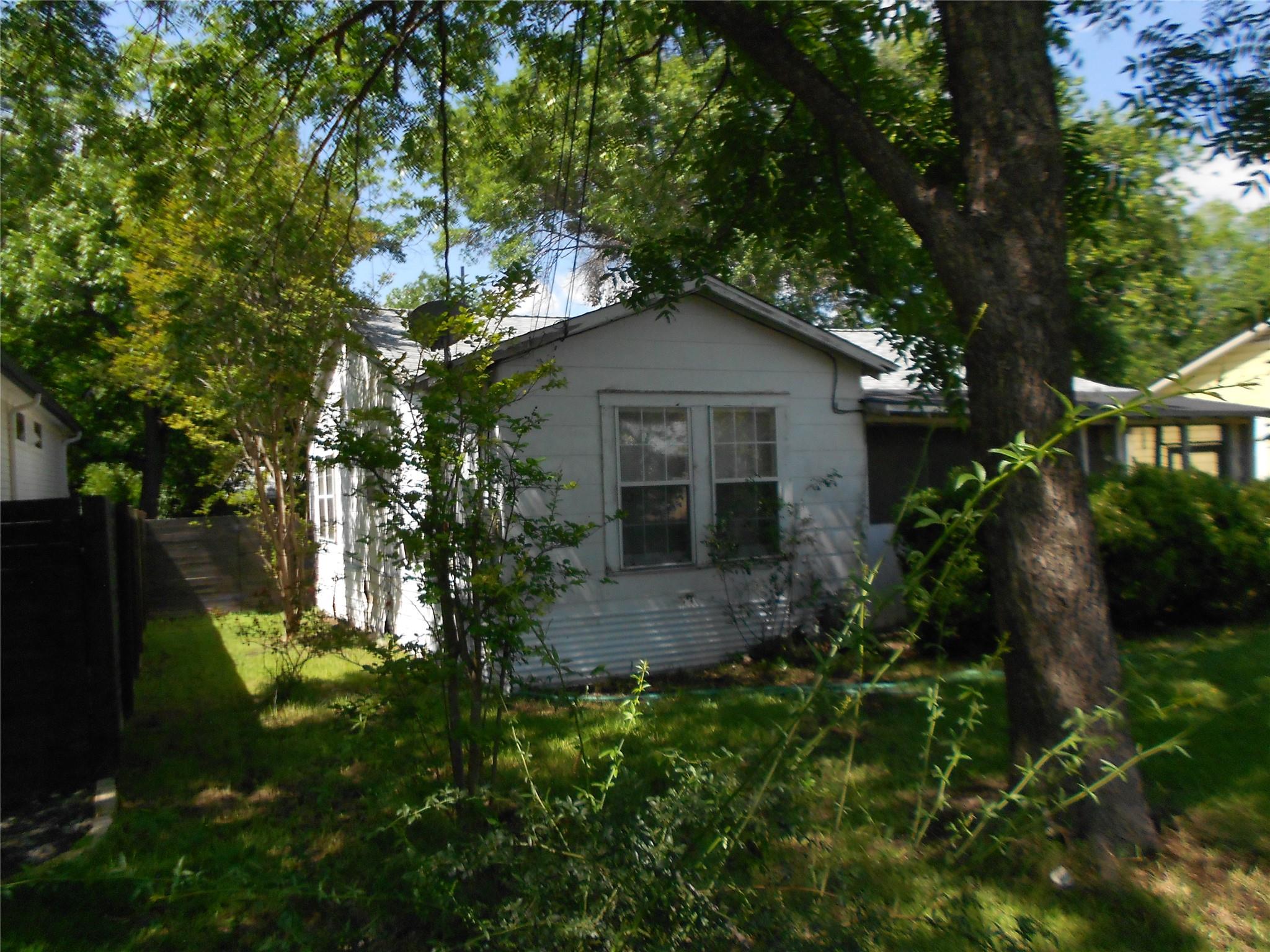 1405 Karen Avenue Austin TX 78757