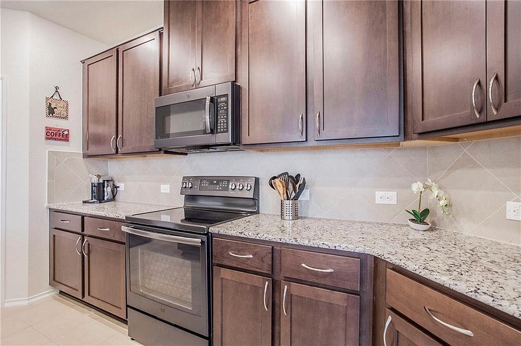 811 Sawbuck Drive Pflugerville TX 78660