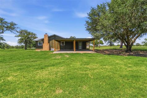 4296 State Highway 304 Rosanky TX 78953
