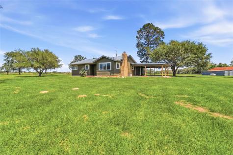 4296 State Highway 304 Rosanky TX 78953