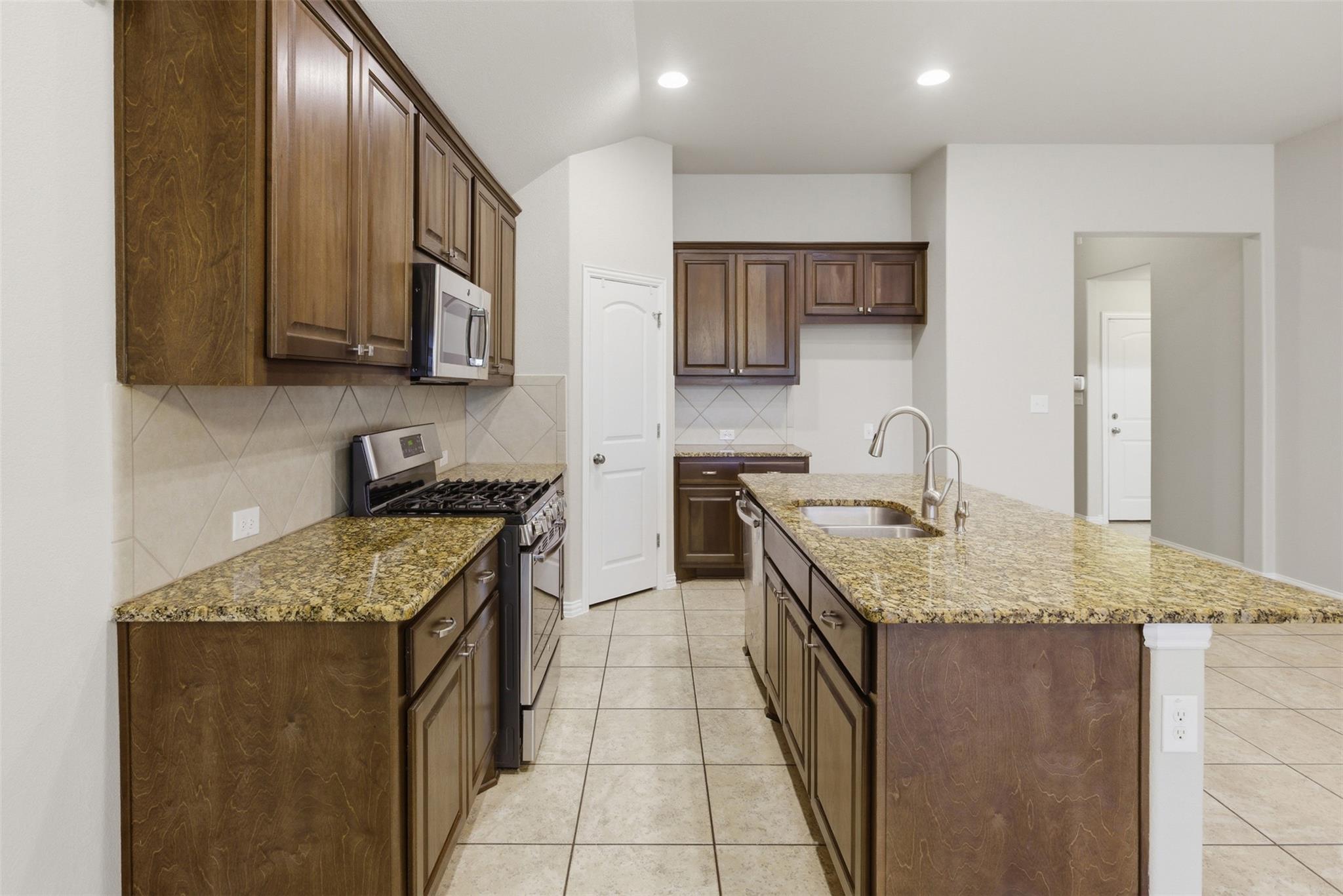 197 Patriot Drive Buda TX 78610