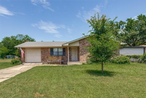 1516 Mclain Street Taylor TX 76574