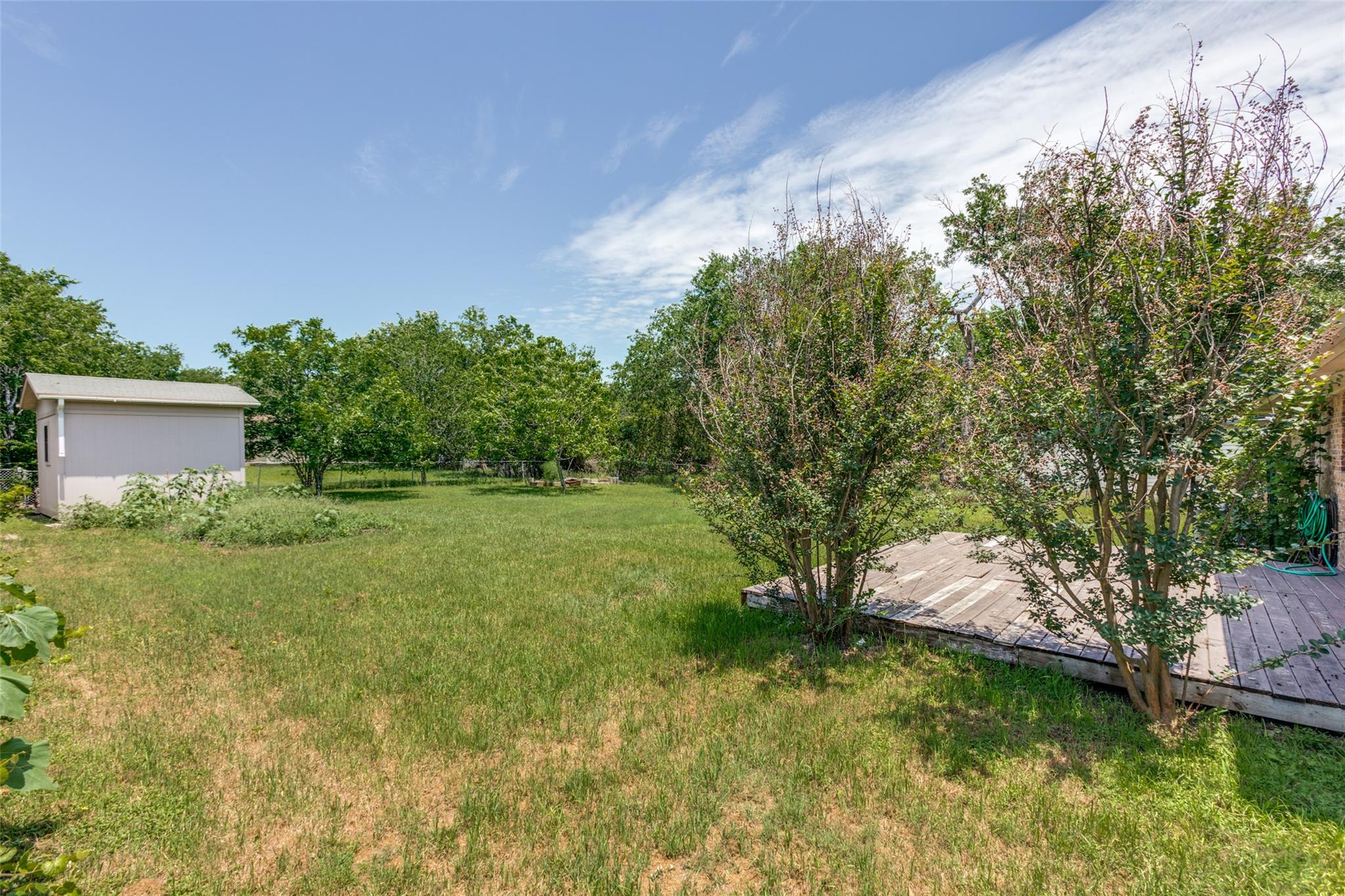 1516 Mclain Street Taylor TX 76574