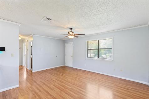 1516 Mclain Street Taylor TX 76574