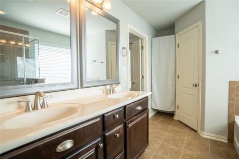 1106 Irina Cove Hutto TX 78634