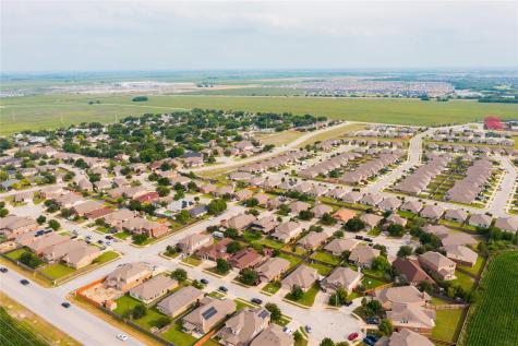 1106 Irina Cove Hutto TX 78634