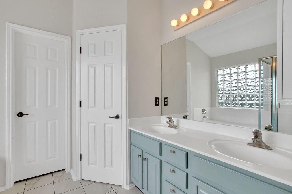 10720 Finsbury Drive Austin TX 78748