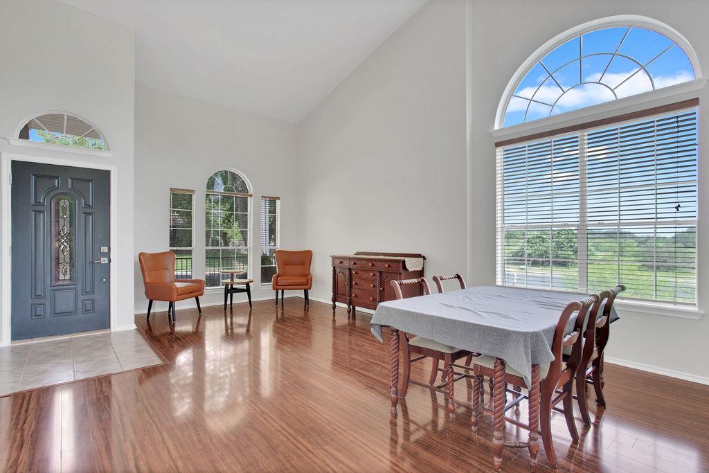 10720 Finsbury Drive Austin TX 78748