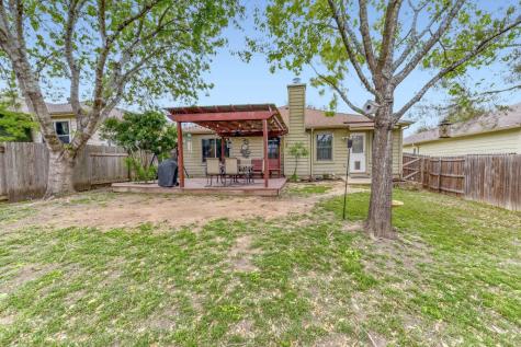 1319 Belmont Drive San Marcos TX 78666