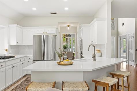 6123 Ginita Lane Austin TX 78739