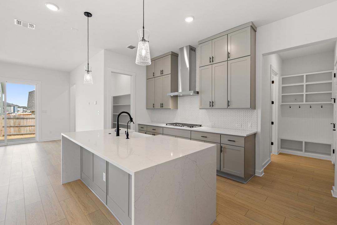 206 Lariat Loop Liberty Hill TX 78642
