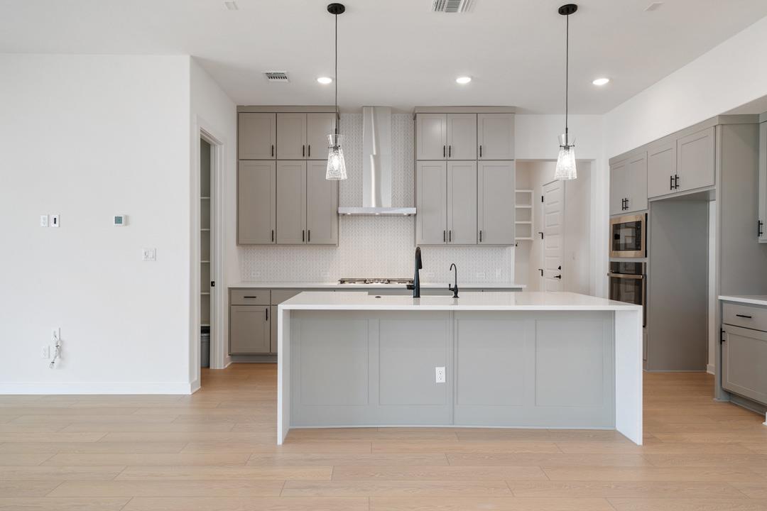 206 Lariat Loop Liberty Hill TX 78642