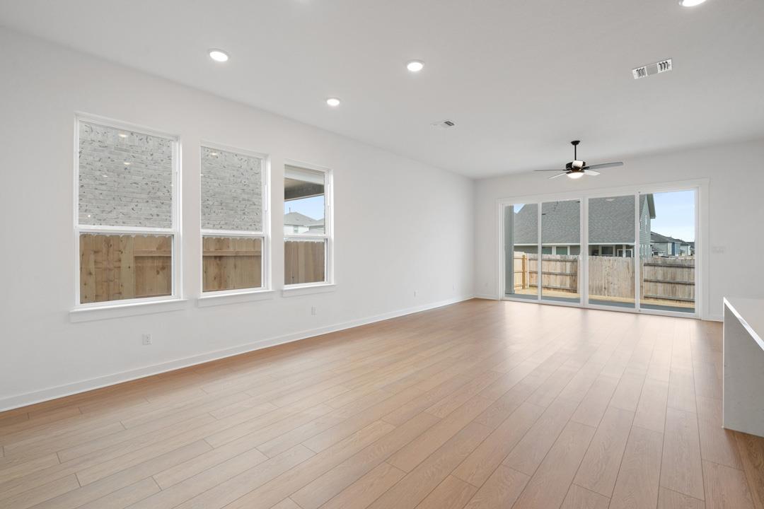 206 Lariat Loop Liberty Hill TX 78642
