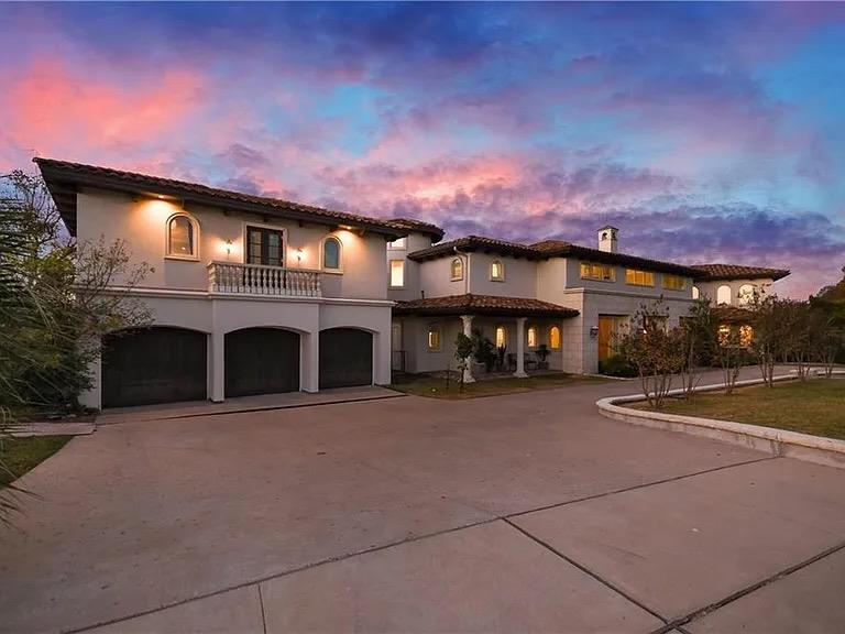 2204 Canonero Drive Austin TX 78746