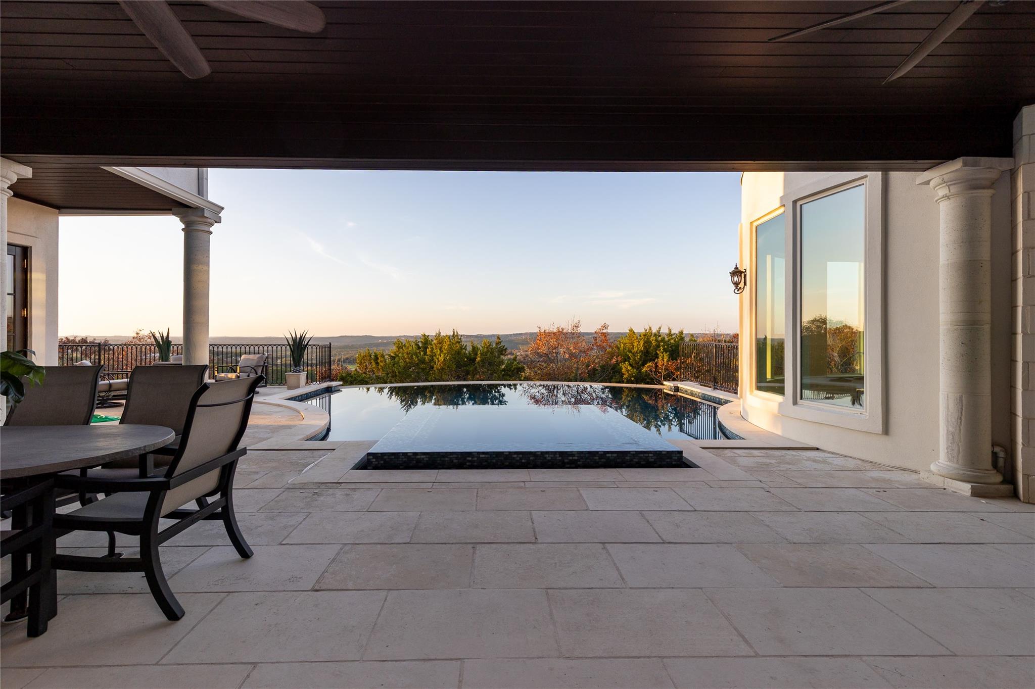 2204 Canonero Drive Austin TX 78746