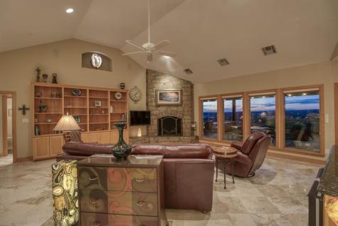 91 Gateway N. Marble Falls TX 78654