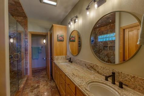 91 Gateway N. Marble Falls TX 78654