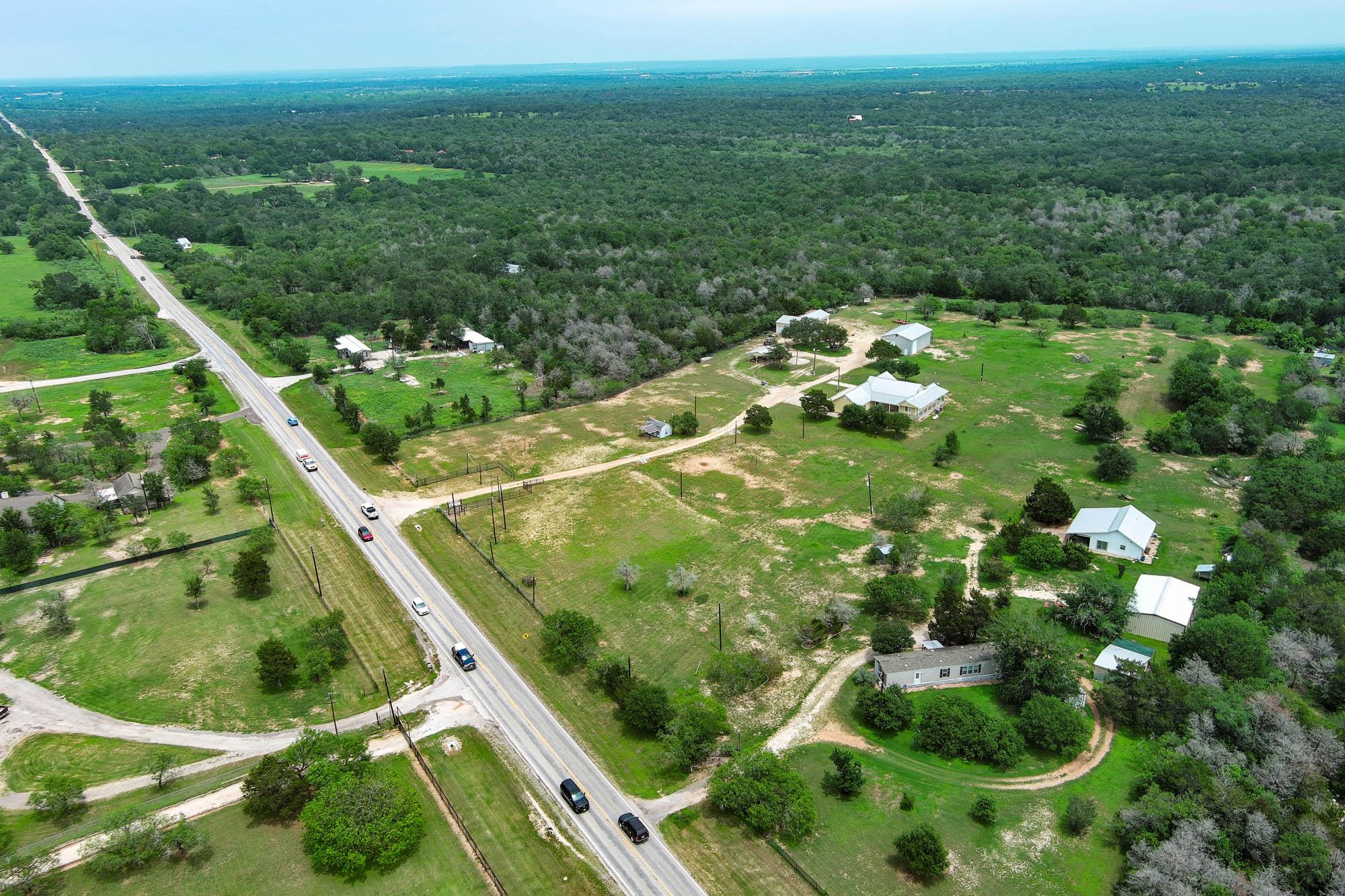 1133 Fm 20 Cedar Creek TX 78612