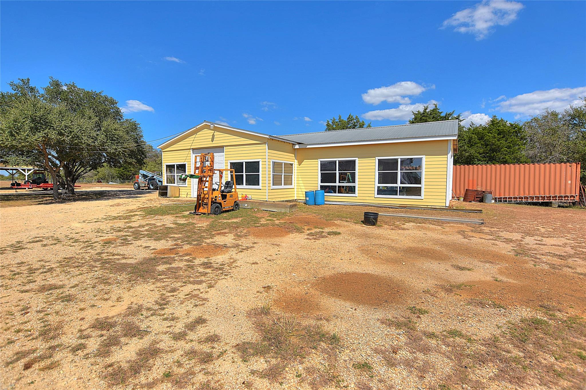 1133 Fm 20 Cedar Creek TX 78612