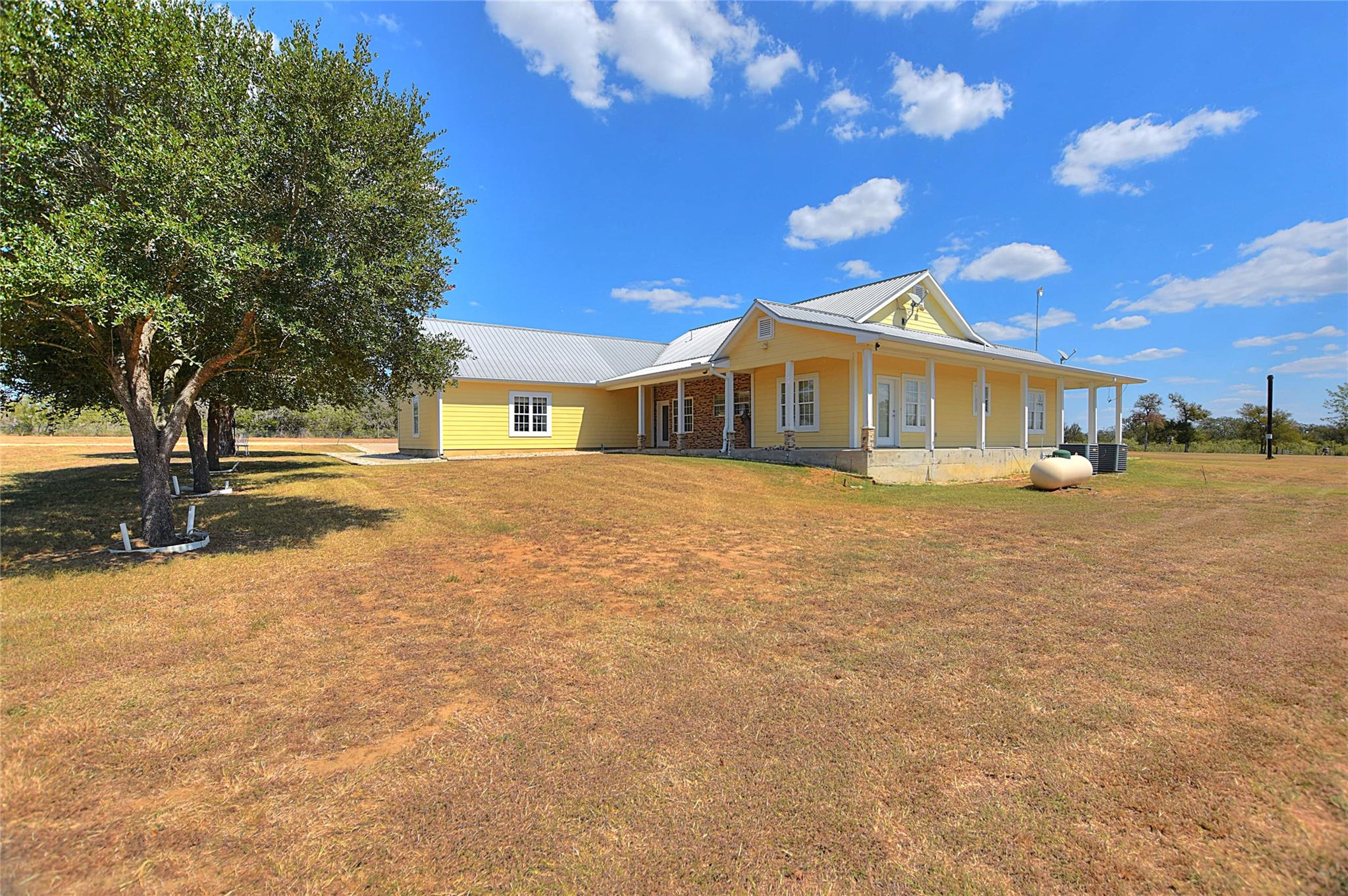 1133 Fm 20 Cedar Creek TX 78612