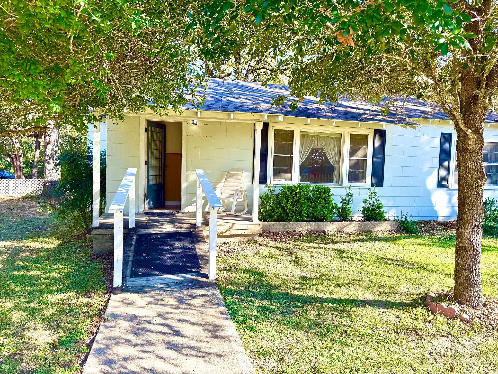 9278 N Highway 77 Highway Lexington TX 78947
