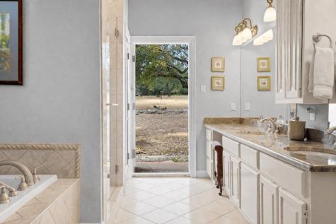 5229 Hupedo Ranch Road Spicewood TX 78669