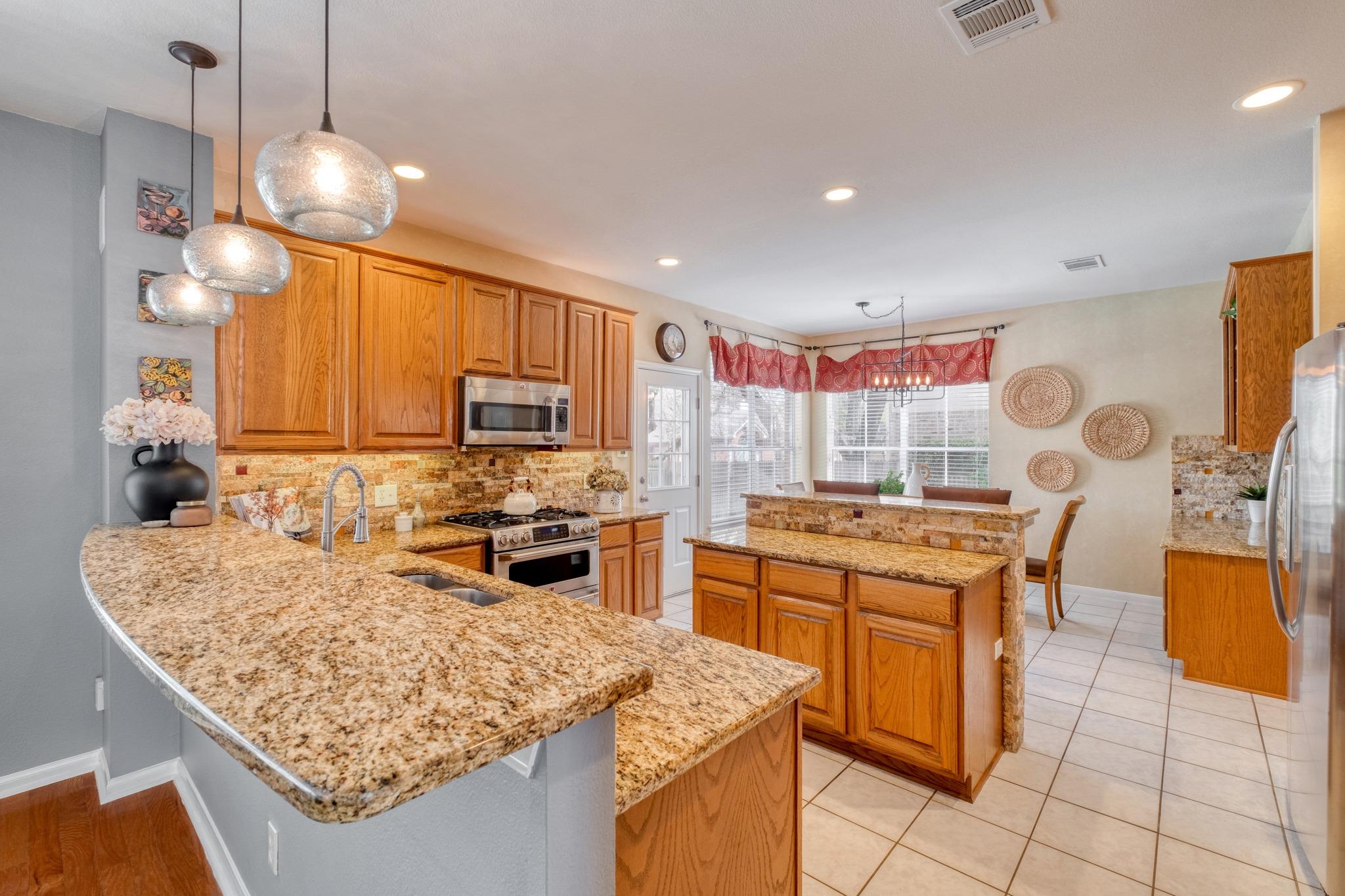 8221 Fern Bluff Avenue Round Rock TX 78681