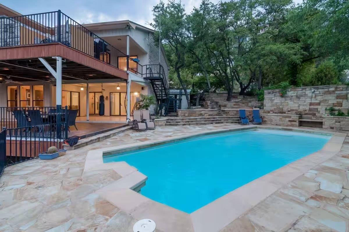 6714 Mountain Trail Austin TX 78732