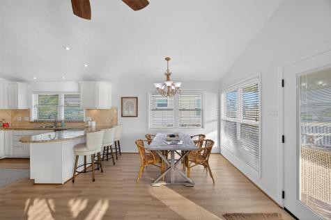 4303 Karankawa Way Galveston TX 77554