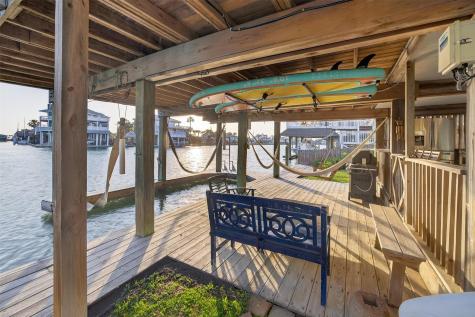 4303 Karankawa Way Galveston TX 77554
