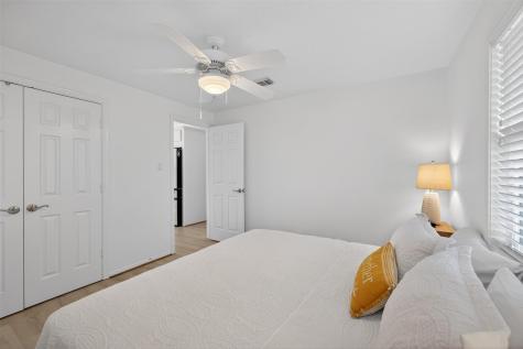 4303 Karankawa Way Galveston TX 77554