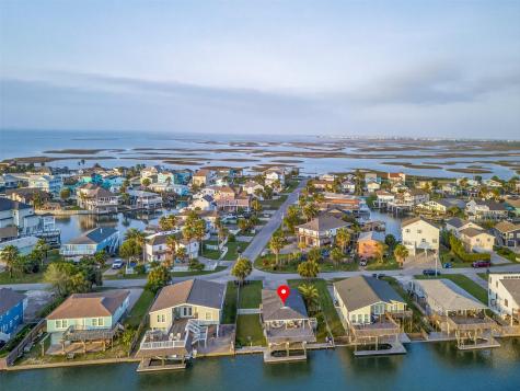 4303 Karankawa Way Galveston TX 77554