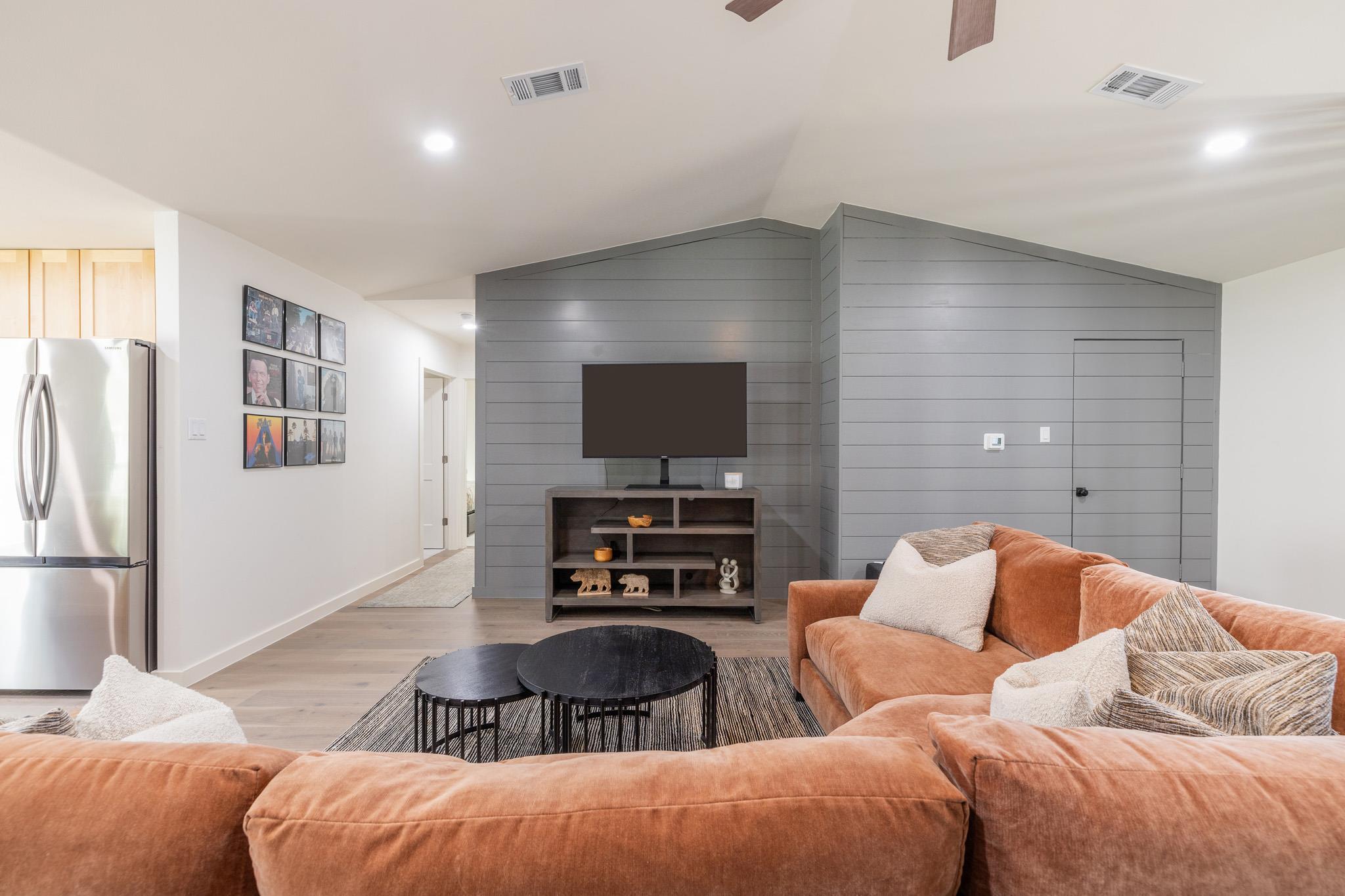 2214 Lear Lane Austin TX 78745