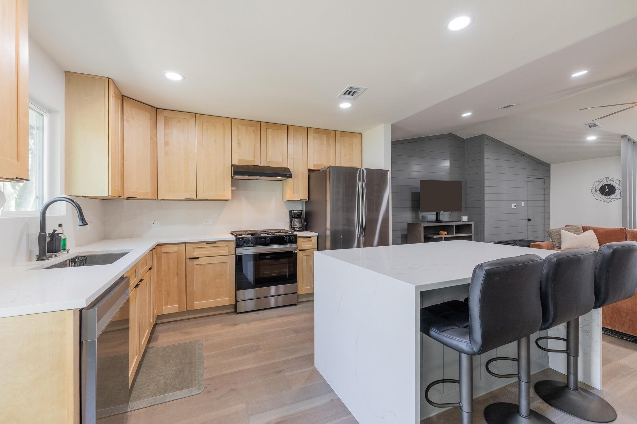 2214 Lear Lane Austin TX 78745