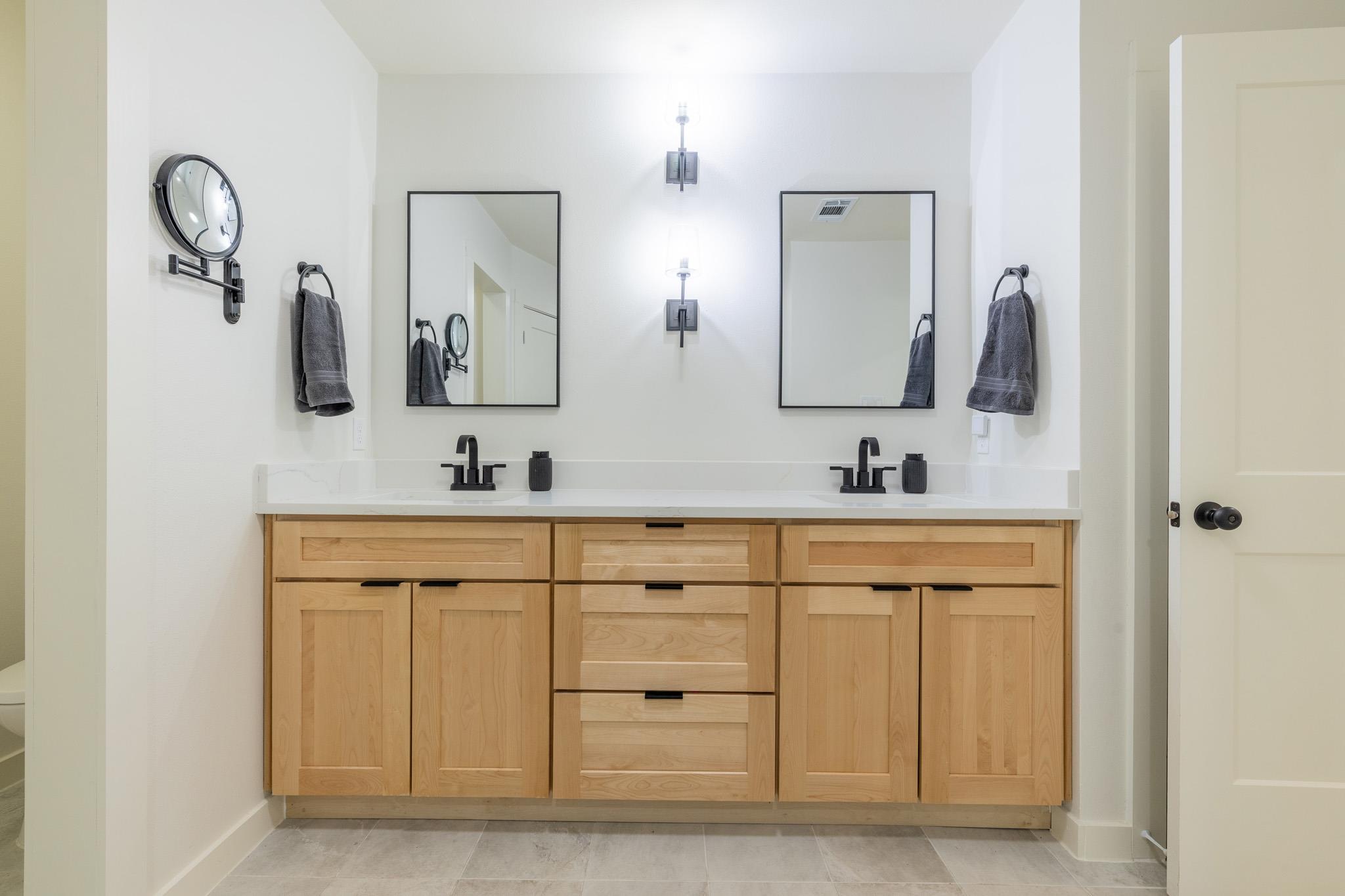 2214 Lear Lane Austin TX 78745