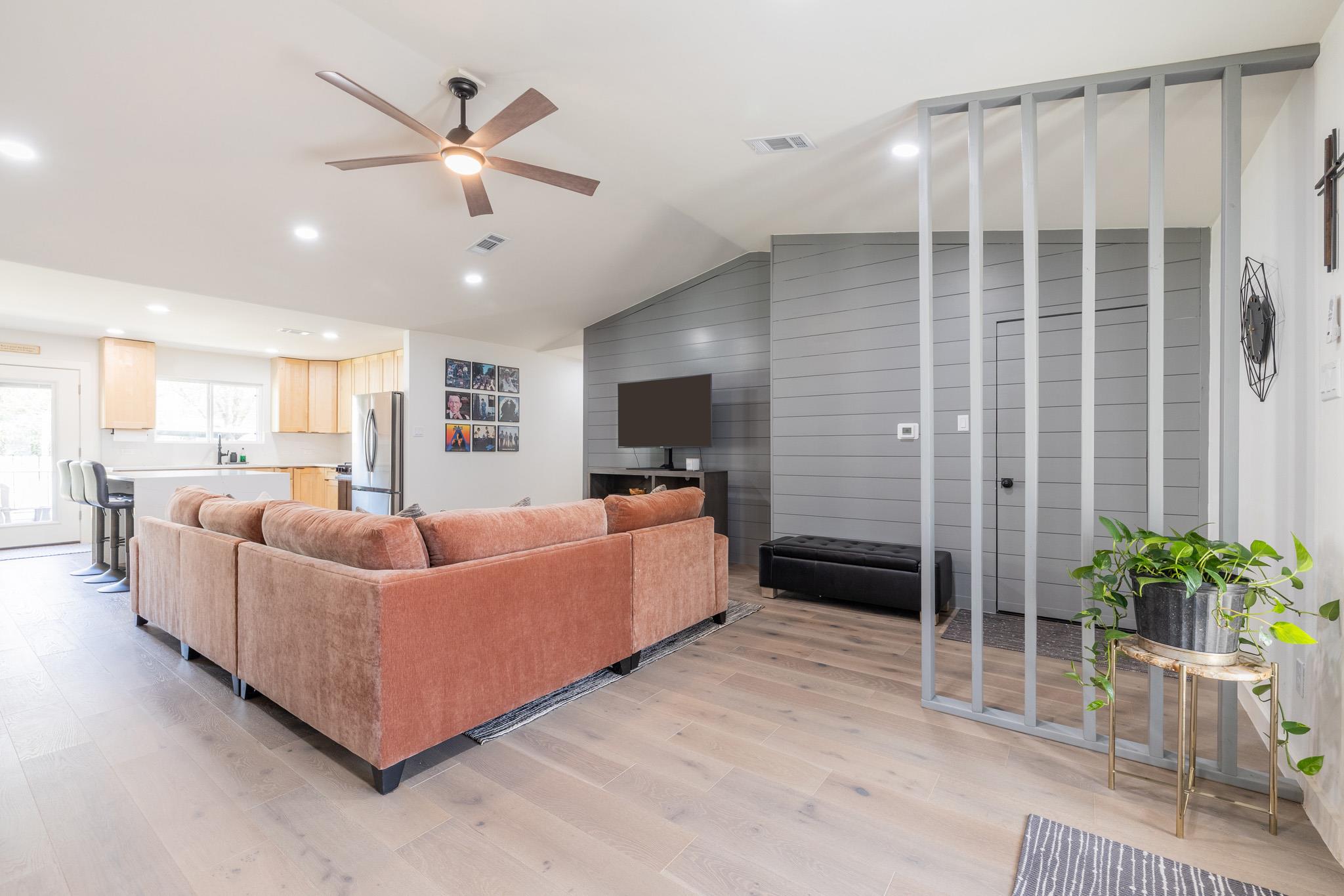 2214 Lear Lane Austin TX 78745