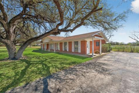 514 Hospital Boulevard Floresville TX 78114