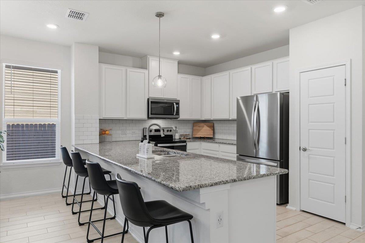 6909 Daniel Ranch Drive Austin TX 78744