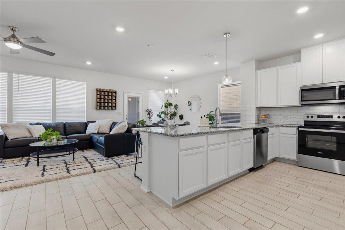 6909 Daniel Ranch Drive Austin TX 78744