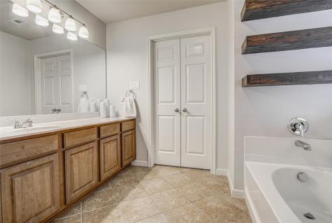 10614 Black Wolf Bay San Antonio TX 78245