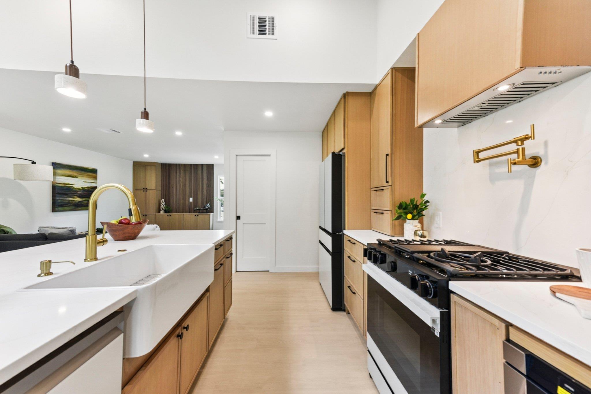 7503 Carriage Drive Austin TX 78752